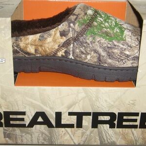 Realtree Men’s Slip-on. Style Slippers Size Medium (8.5) new